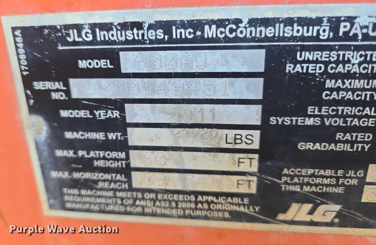 image for item YA1072 2011 JLG 600AJ boom lift