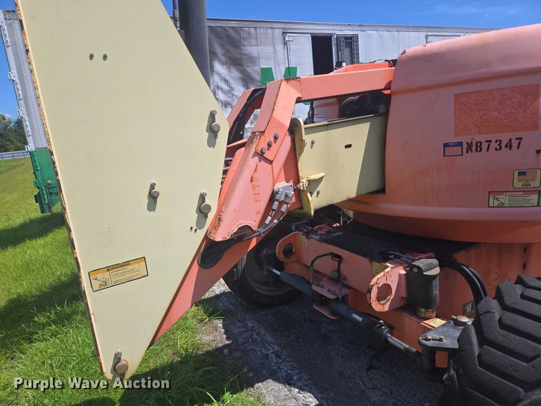 image for item YA1073 2014 JLG 600AJ boom lift