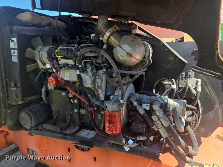 image for item YA1073 2014 JLG 600AJ boom lift