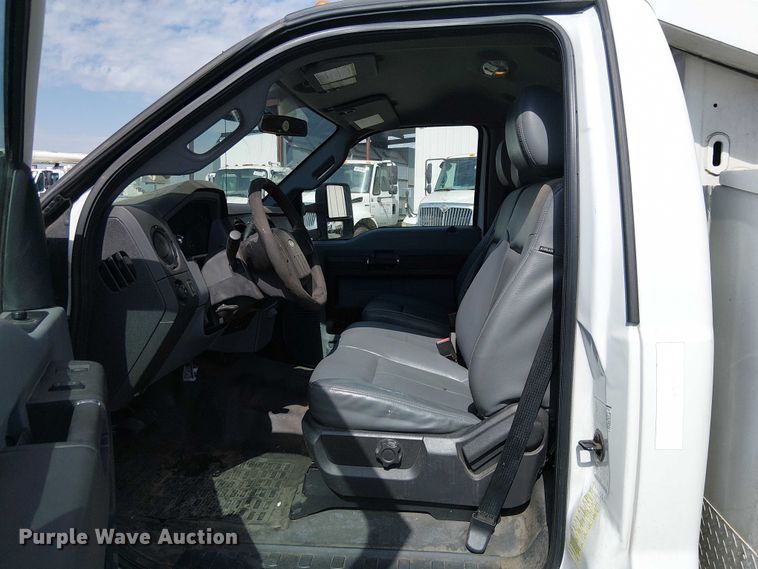 image for item YA1157 2016 Ford F550 Super Duty bucket truck