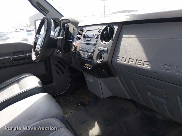 image for item YA1157 2016 Ford F550 Super Duty bucket truck