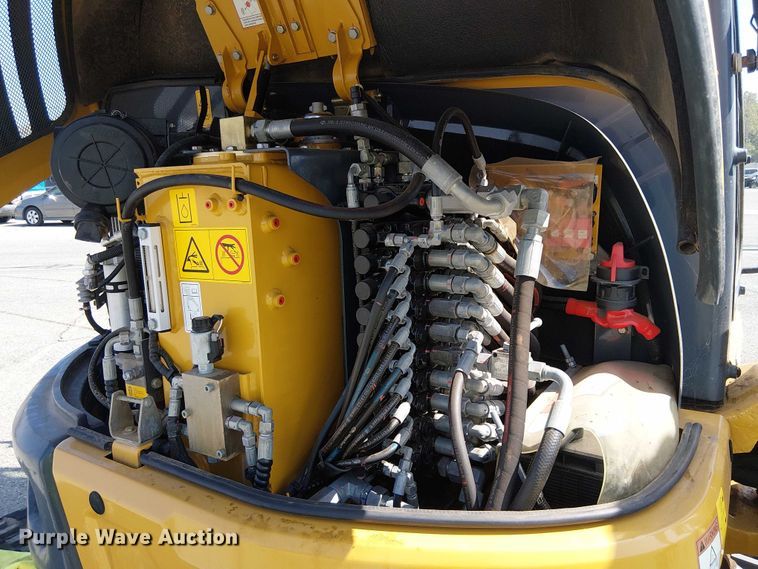 image for item YA1192 2021 XCMG XE55U mini excavator