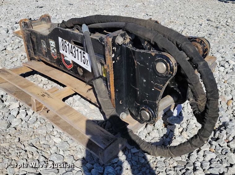 image for item YA1202 2010 Caterpillar B6 breaker