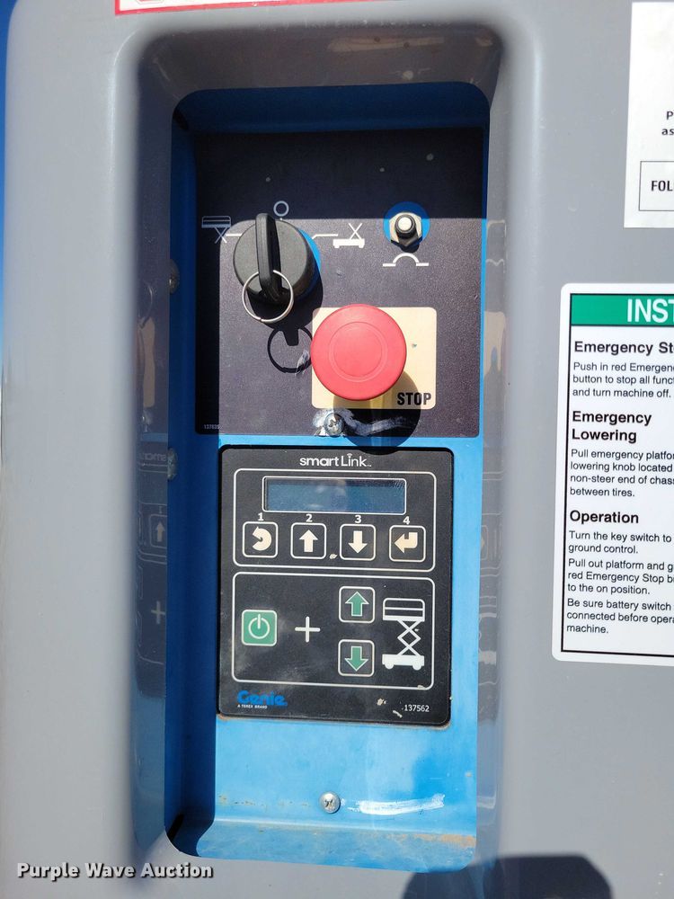 image for item YA1203 2015 Genie GR20 vertical lift