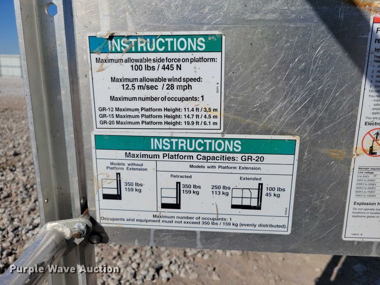 image for item YA1203 2015 Genie GR20 vertical lift