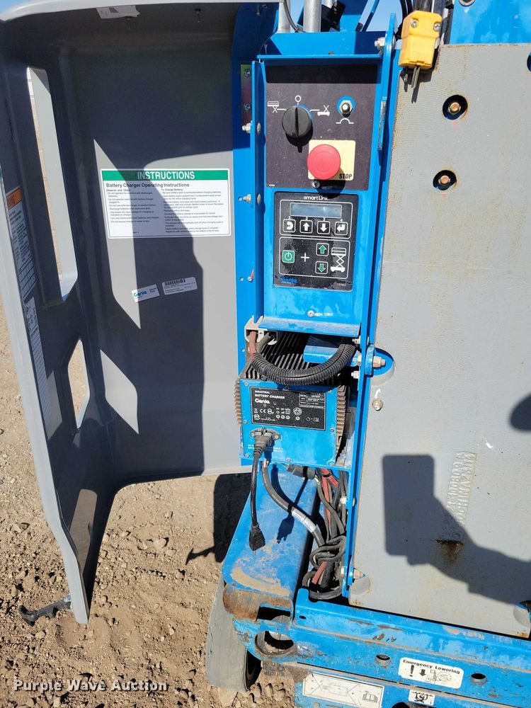 image for item YA1204 2015 Genie GR20 vertical lift