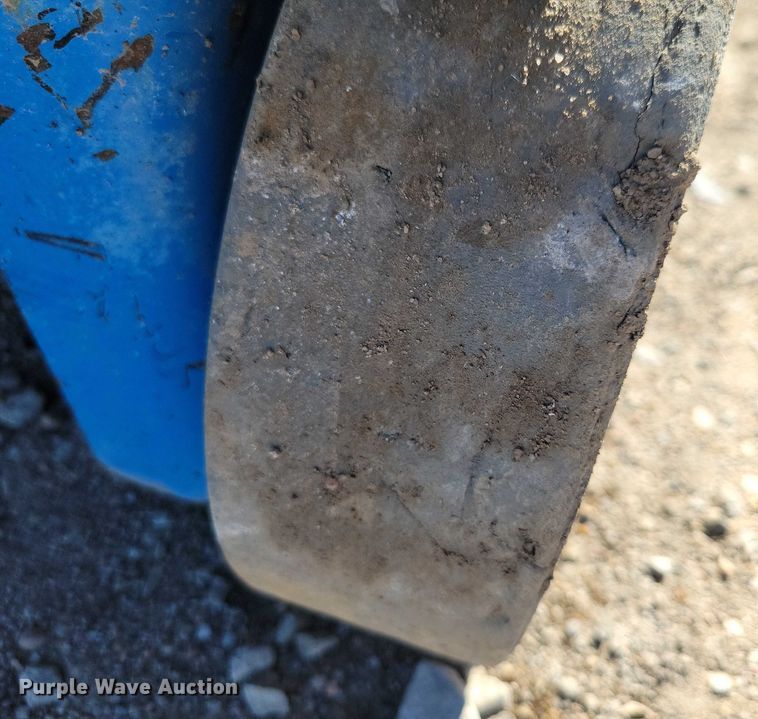 image for item YA1204 2015 Genie GR20 vertical lift