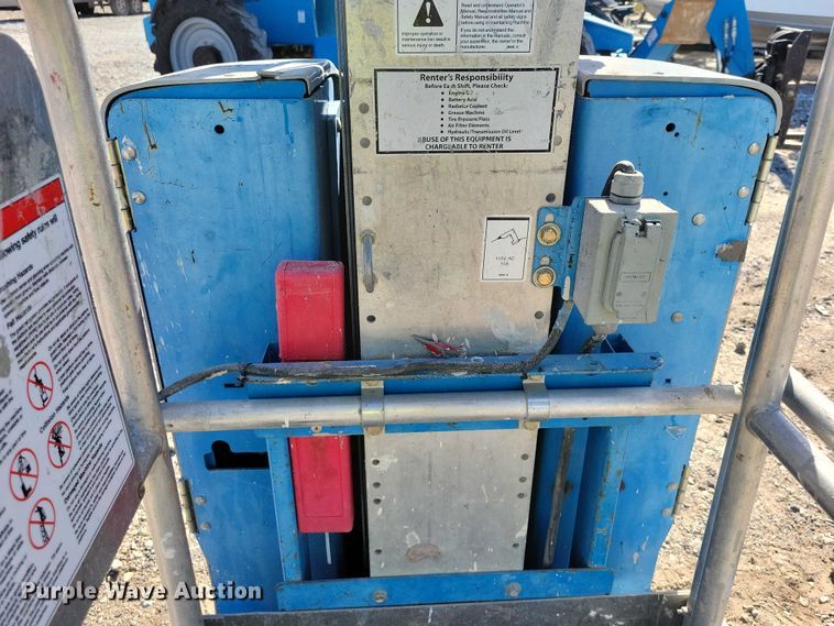 image for item YA1205 2015 Genie GR20 vertical lift