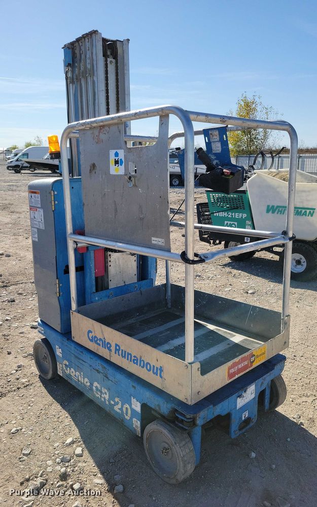 image for item YA1206 2015 Genie GR20 vertical lift