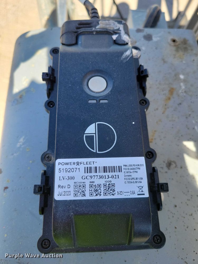 image for item YA1206 2015 Genie GR20 vertical lift