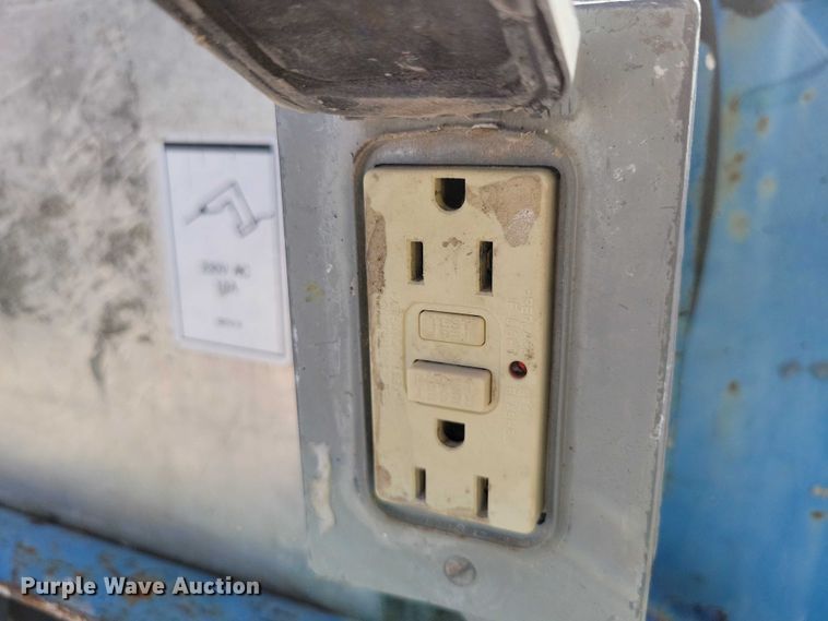 image for item YA1206 2015 Genie GR20 vertical lift