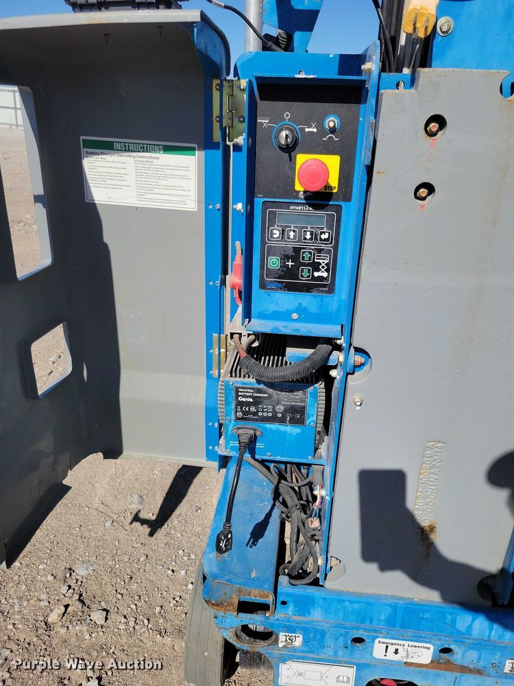 image for item YA1206 2015 Genie GR20 vertical lift