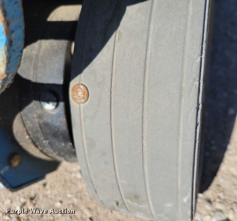 image for item YA1206 2015 Genie GR20 vertical lift