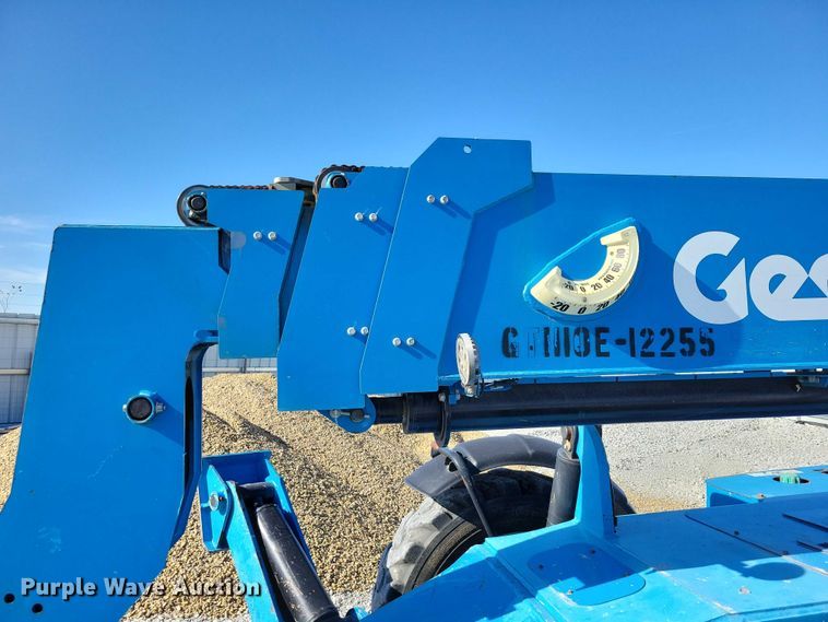 image for item YA1207 2017 Genie GTH-1056 telehandler