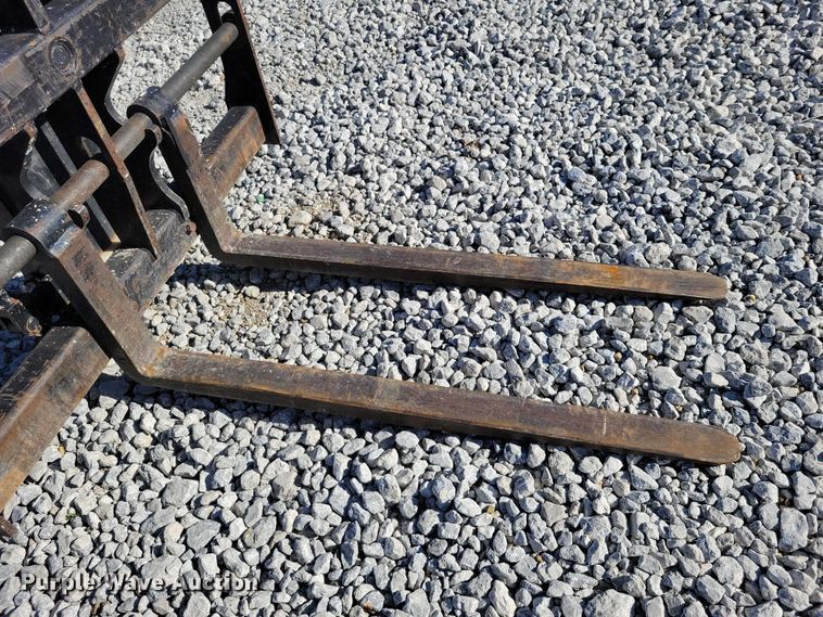 image for item YA1207 2017 Genie GTH-1056 telehandler