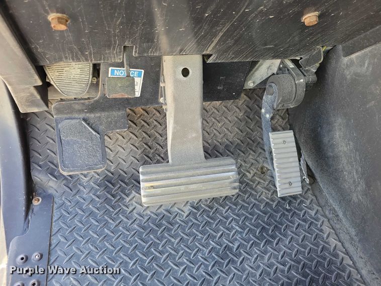 image for item YA1207 2017 Genie GTH-1056 telehandler