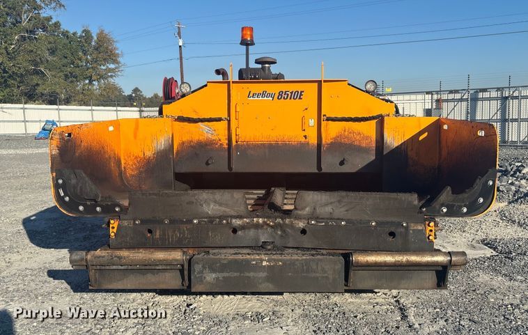 image for item YA1246 2023 LeeBoy 8510E paver