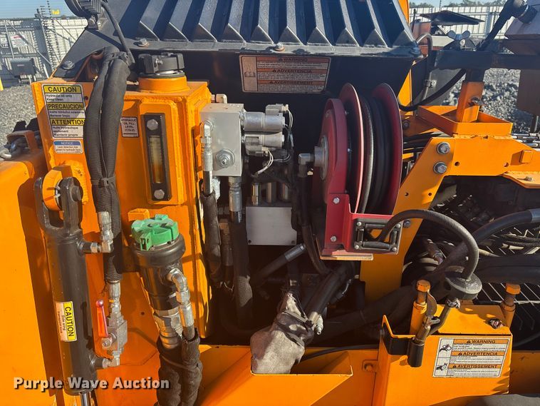 image for item YA1246 2023 LeeBoy 8510E paver