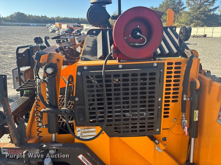 image for item YA1246 2023 LeeBoy 8510E paver