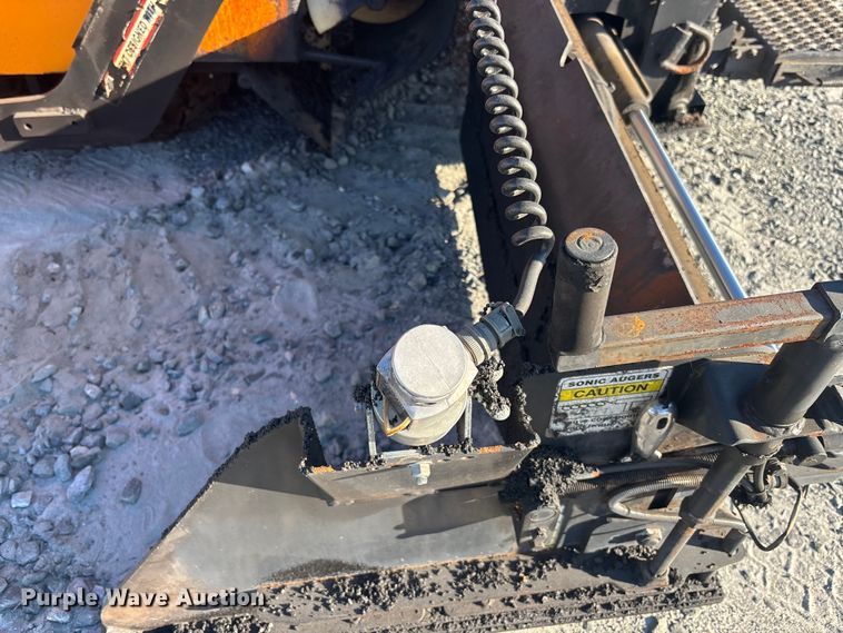 image for item YA1246 2023 LeeBoy 8510E paver