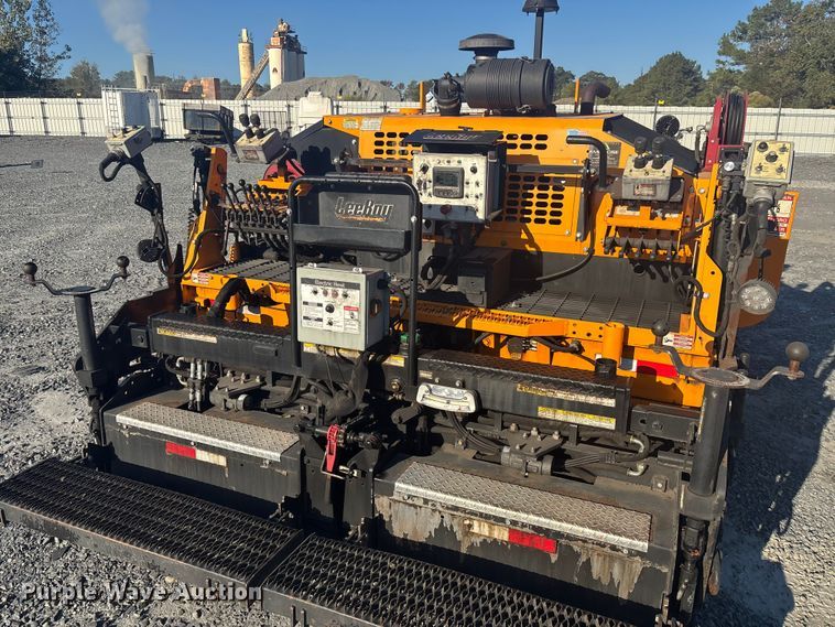 image for item YA1246 2023 LeeBoy 8510E paver