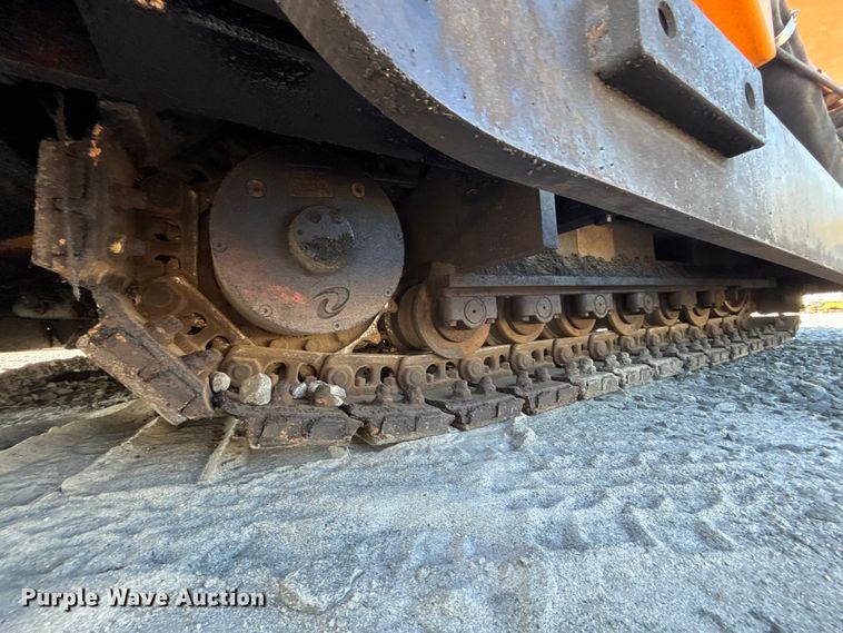 image for item YA1246 2023 LeeBoy 8510E paver