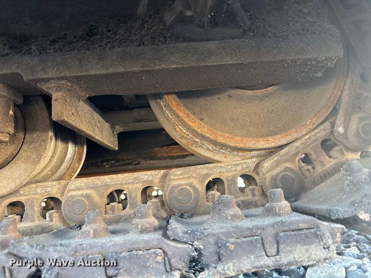 image for item YA1246 2023 LeeBoy 8510E paver