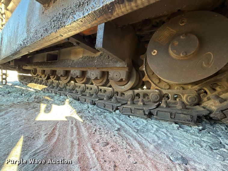 image for item YA1246 2023 LeeBoy 8510E paver