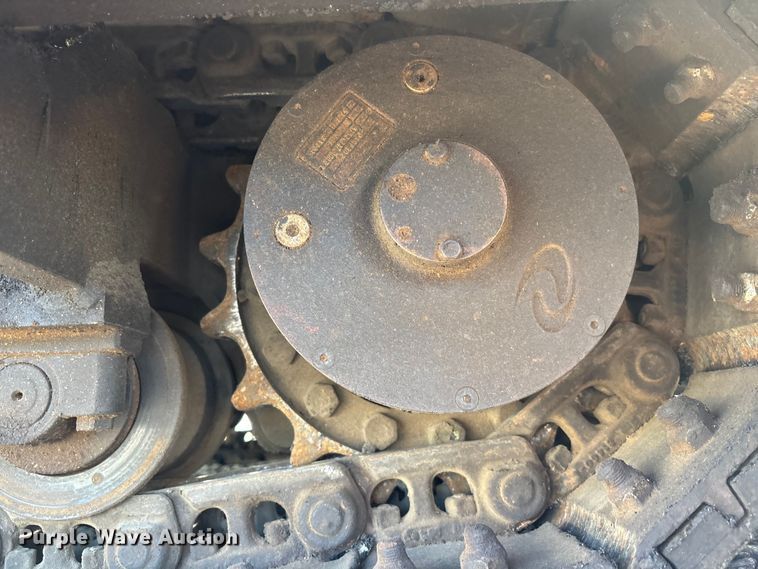 image for item YA1246 2023 LeeBoy 8510E paver