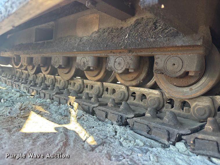 image for item YA1246 2023 LeeBoy 8510E paver