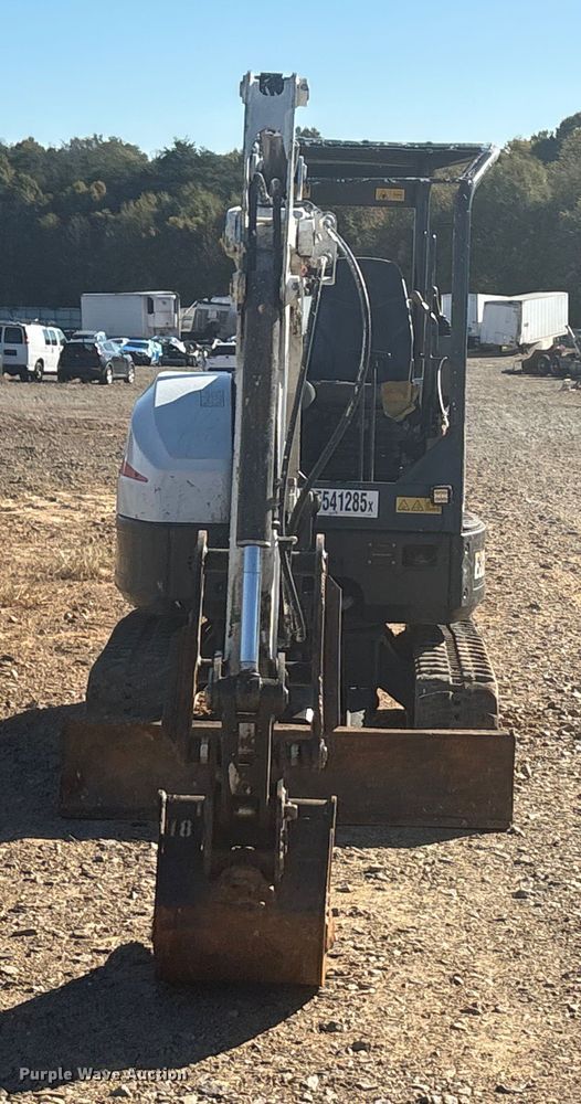 EXCAVADORA 2017 BOBCAT E32I