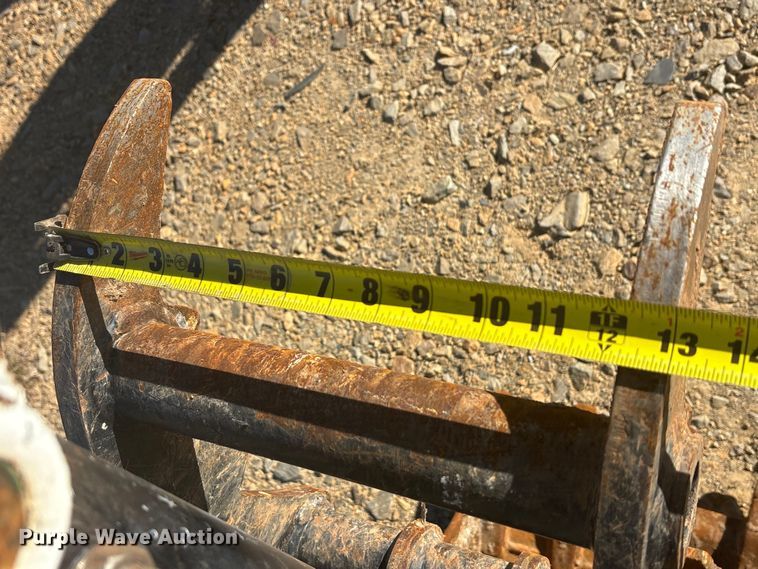 image for item YA1248 2017 Bobcat E32I mini excavator