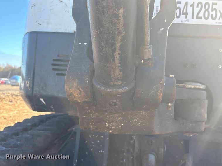 image for item YA1248 2017 Bobcat E32I mini excavator