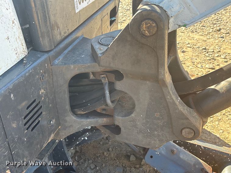 image for item YA1248 2017 Bobcat E32I mini excavator