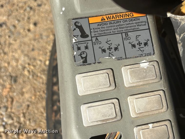 image for item YA1248 2017 Bobcat E32I mini excavator