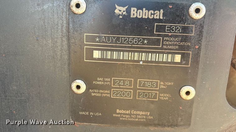 image for item YA1248 2017 Bobcat E32I mini excavator