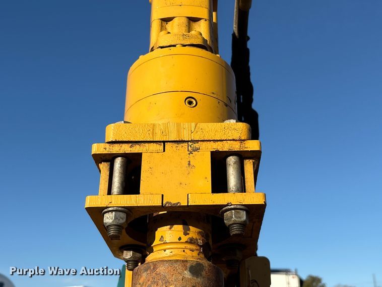 image for item YA1260 2023 Vermeer Navigator D24x40 Series III directional boring unit