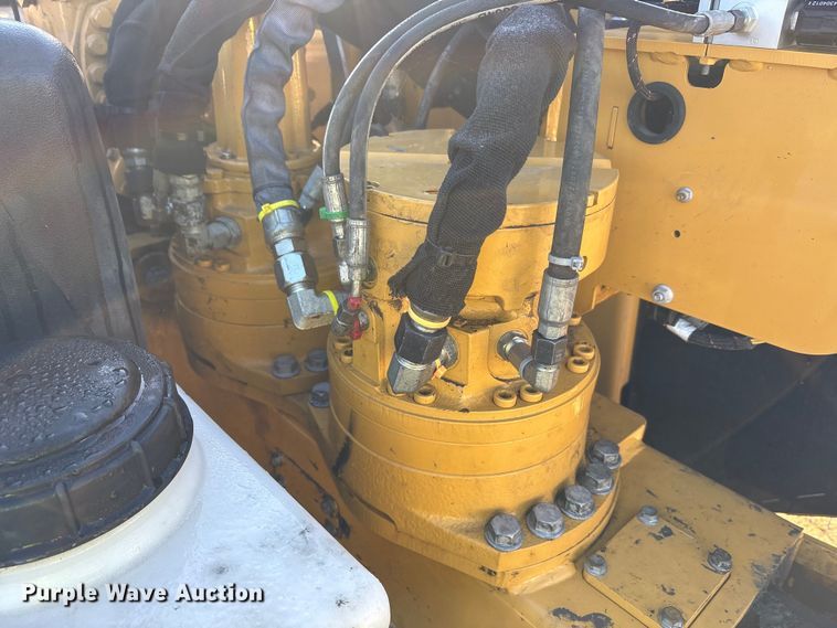 image for item YA1260 2023 Vermeer Navigator D24x40 Series III directional boring unit