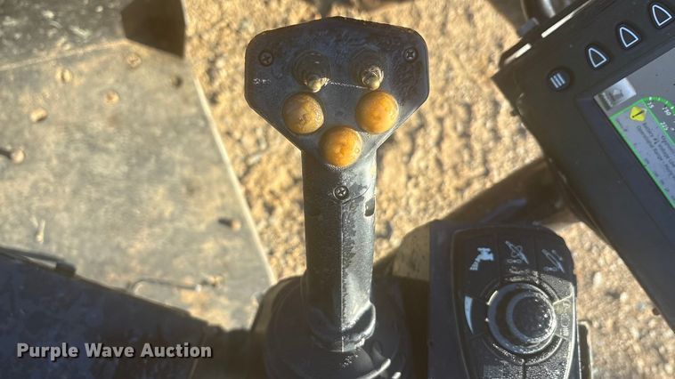 image for item YA1260 2023 Vermeer Navigator D24x40 Series III directional boring unit