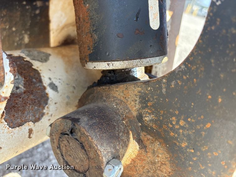 image for item YA1268 2016 Bobcat T590 tracked skid steer loader