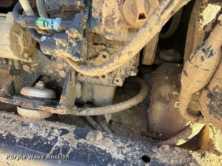 image for item YA1268 2016 Bobcat T590 tracked skid steer loader