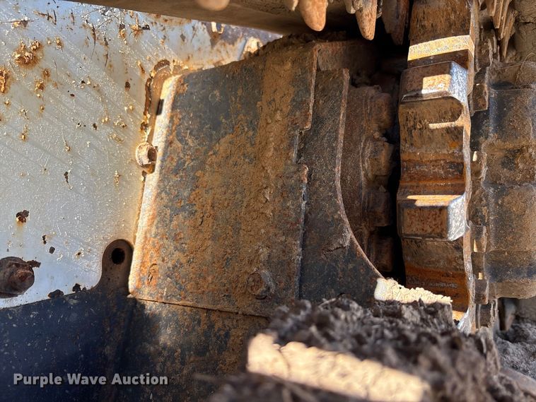 image for item YA1268 2016 Bobcat T590 tracked skid steer loader