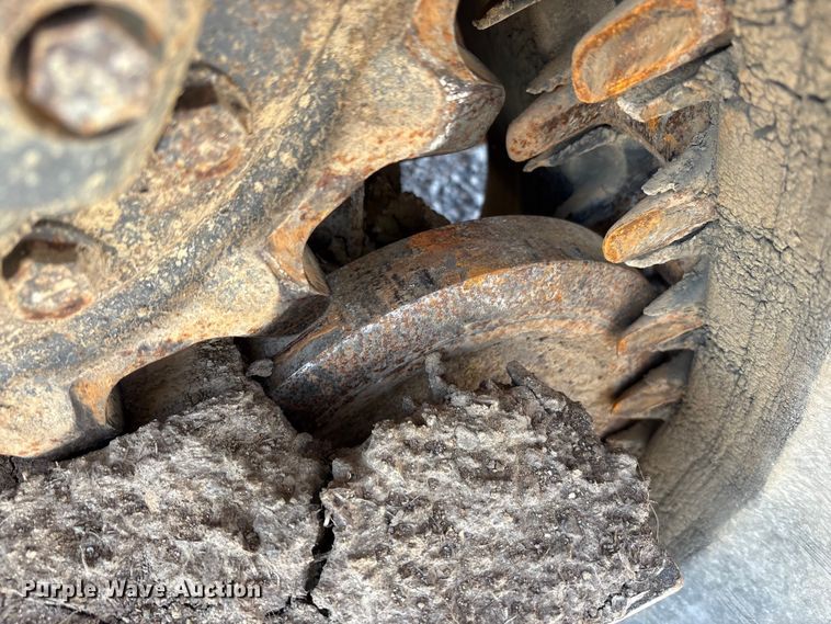 image for item YA1268 2016 Bobcat T590 tracked skid steer loader