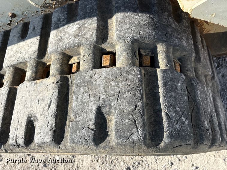 image for item YA1268 2016 Bobcat T590 tracked skid steer loader