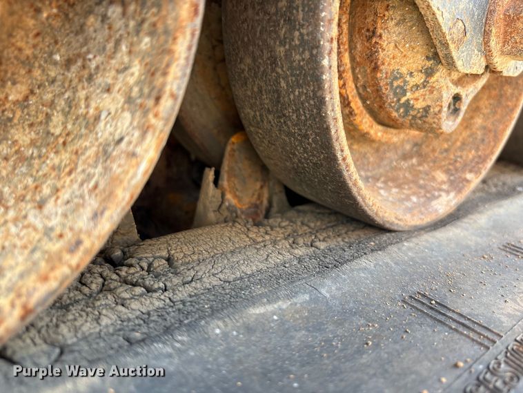 image for item YA1268 2016 Bobcat T590 tracked skid steer loader