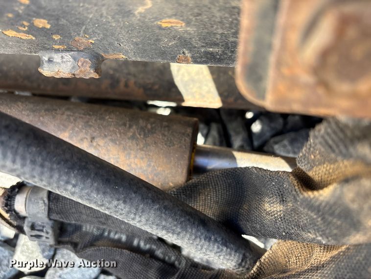 image for item YA1290 2019 Caterpillar 279D tracked skid steer loader