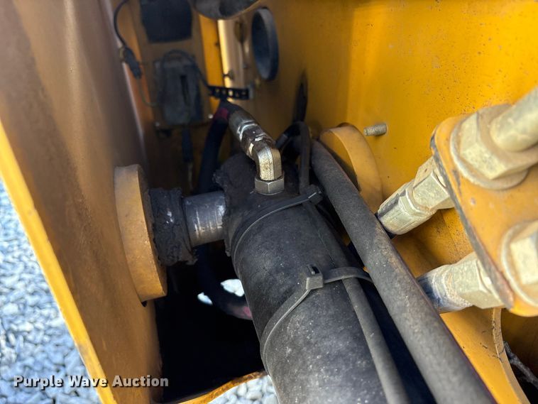 image for item YA1290 2019 Caterpillar 279D tracked skid steer loader