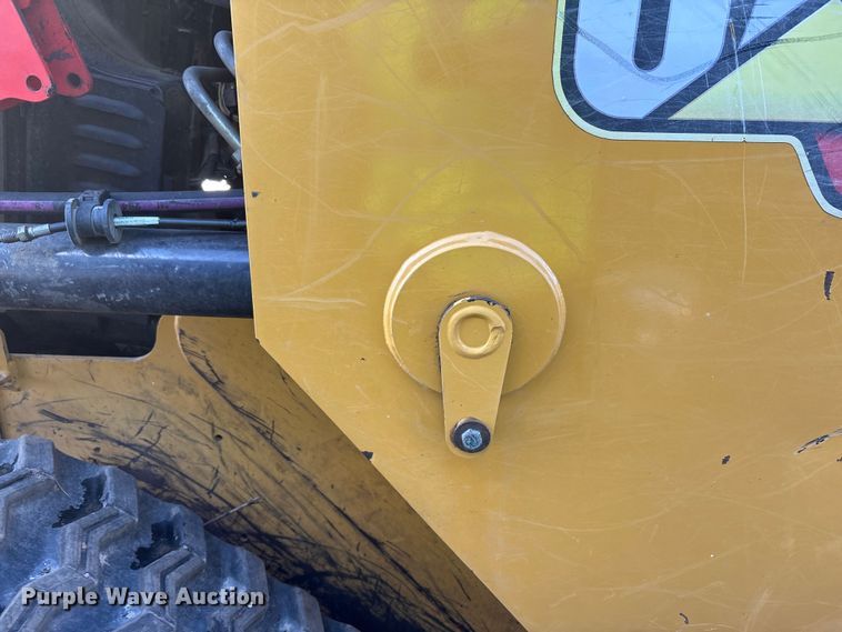 image for item YA1290 2019 Caterpillar 279D tracked skid steer loader