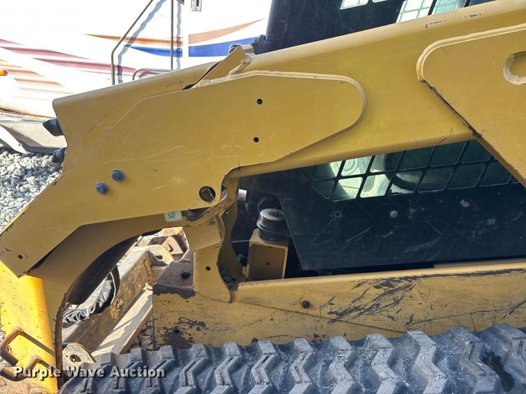 image for item YA1290 2019 Caterpillar 279D tracked skid steer loader