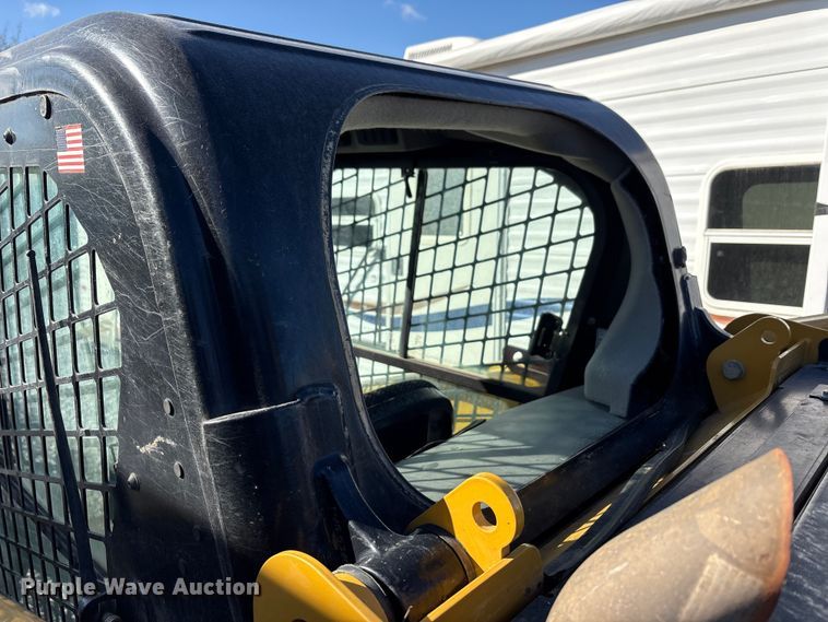 image for item YA1290 2019 Caterpillar 279D tracked skid steer loader